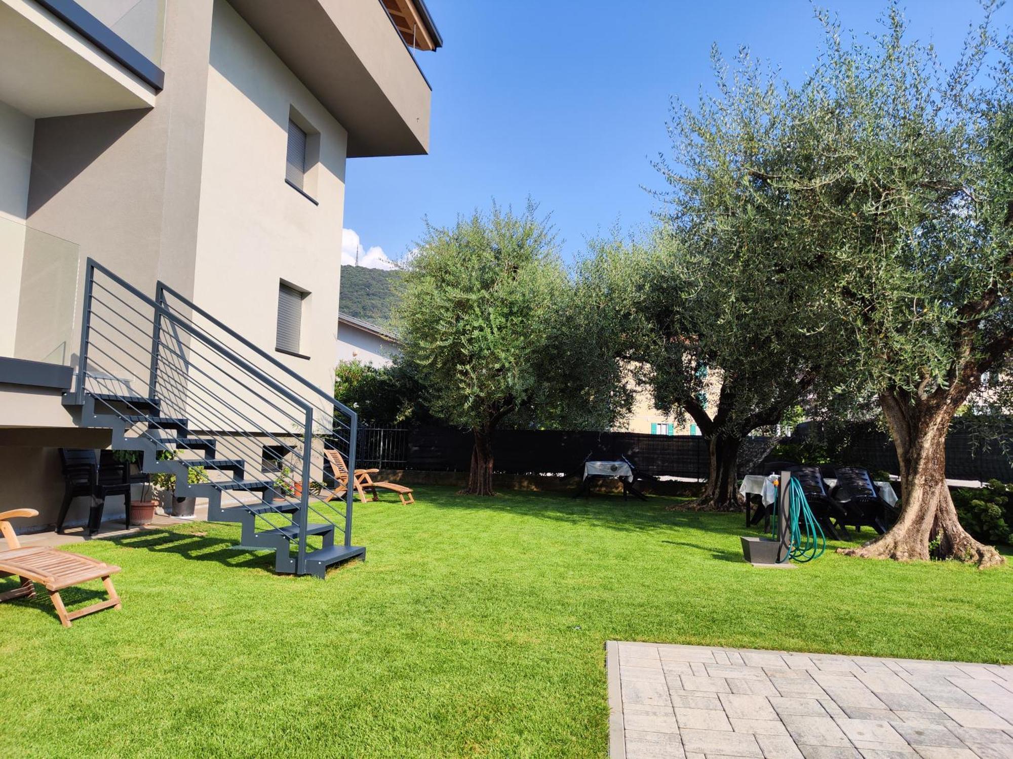 Oasi Degli Ulivi Apartment Riva del Garda Exterior photo